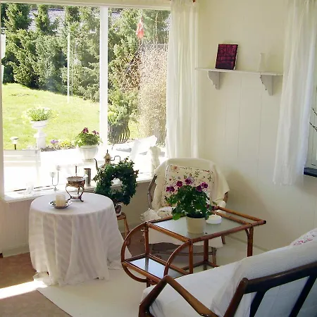 Three-bedroom Holiday In Ulfborg 7 * Gedser
